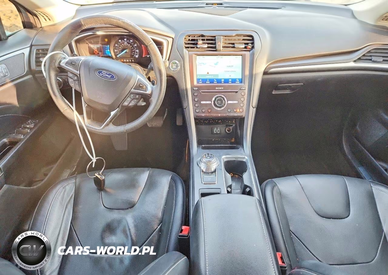 2020 Ford Fusion Titanium VIN:3FA6P0D9XLR175400 - 8