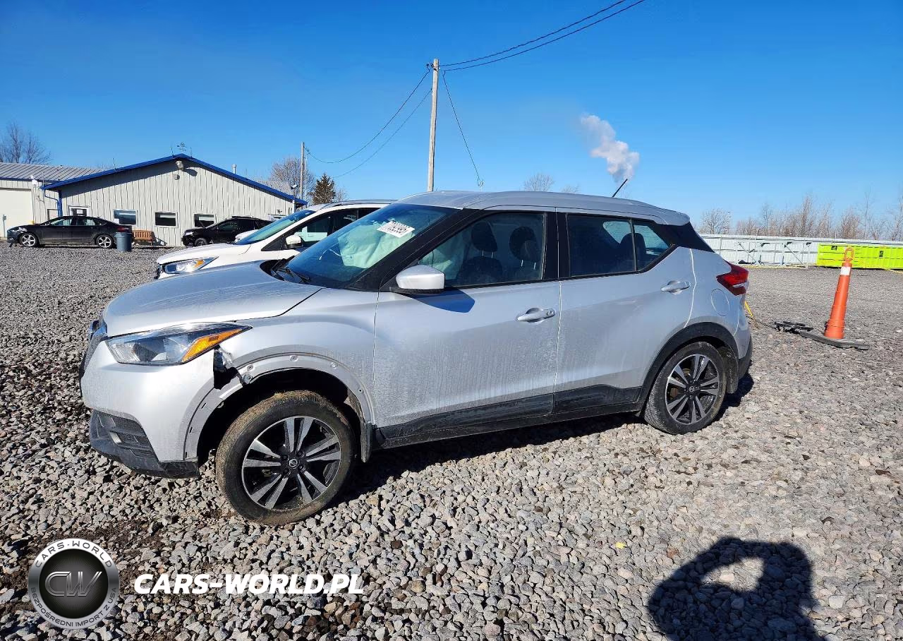 2020 Nissan Kicks Sv