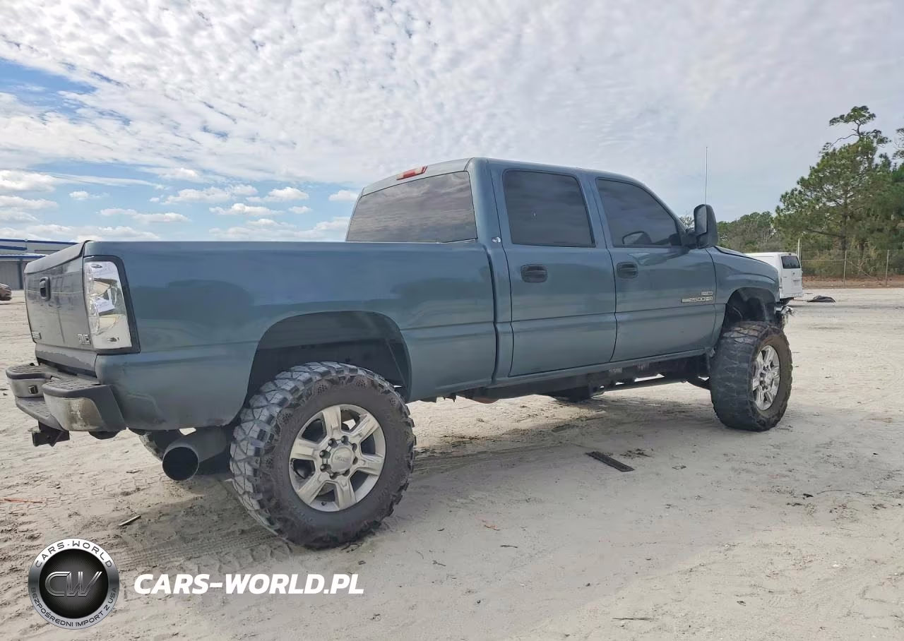 2006 GMC Sierra K2500 Heavy Duty VIN:1GTHK23D26F185035 - 3