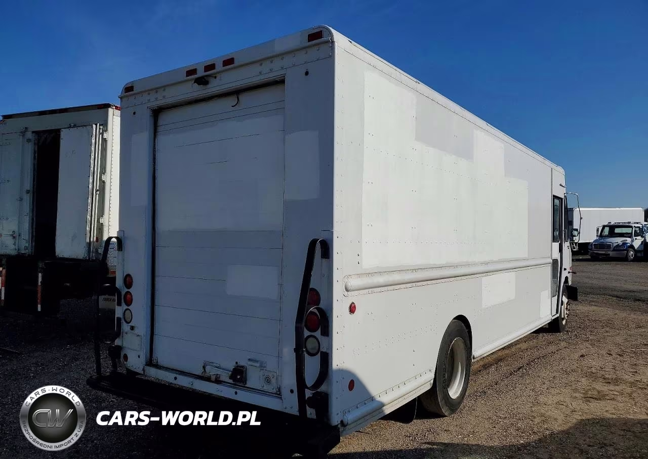 2008 Freightliner Mt 55 Chassis Delivery Truck VIN:4UZAARDU18CZ58704 - 4