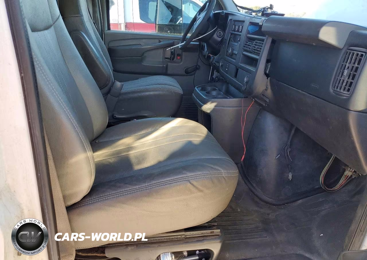 2012 Chevrolet Express Box Truck VIN:1GB0G3CG9C1100798 - 11