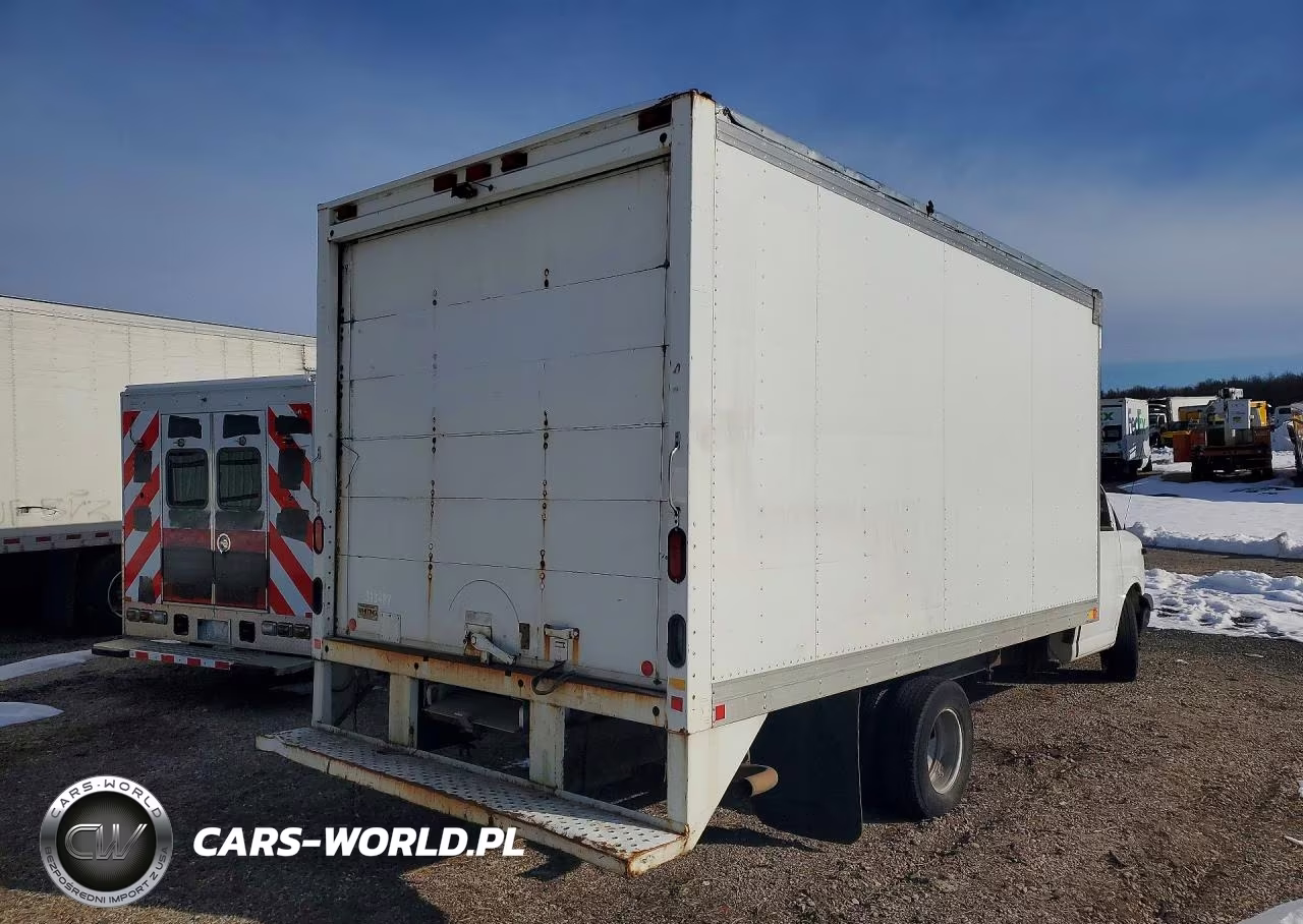 2012 Chevrolet Express Box Truck VIN:1GB0G3CG9C1100798 - 3