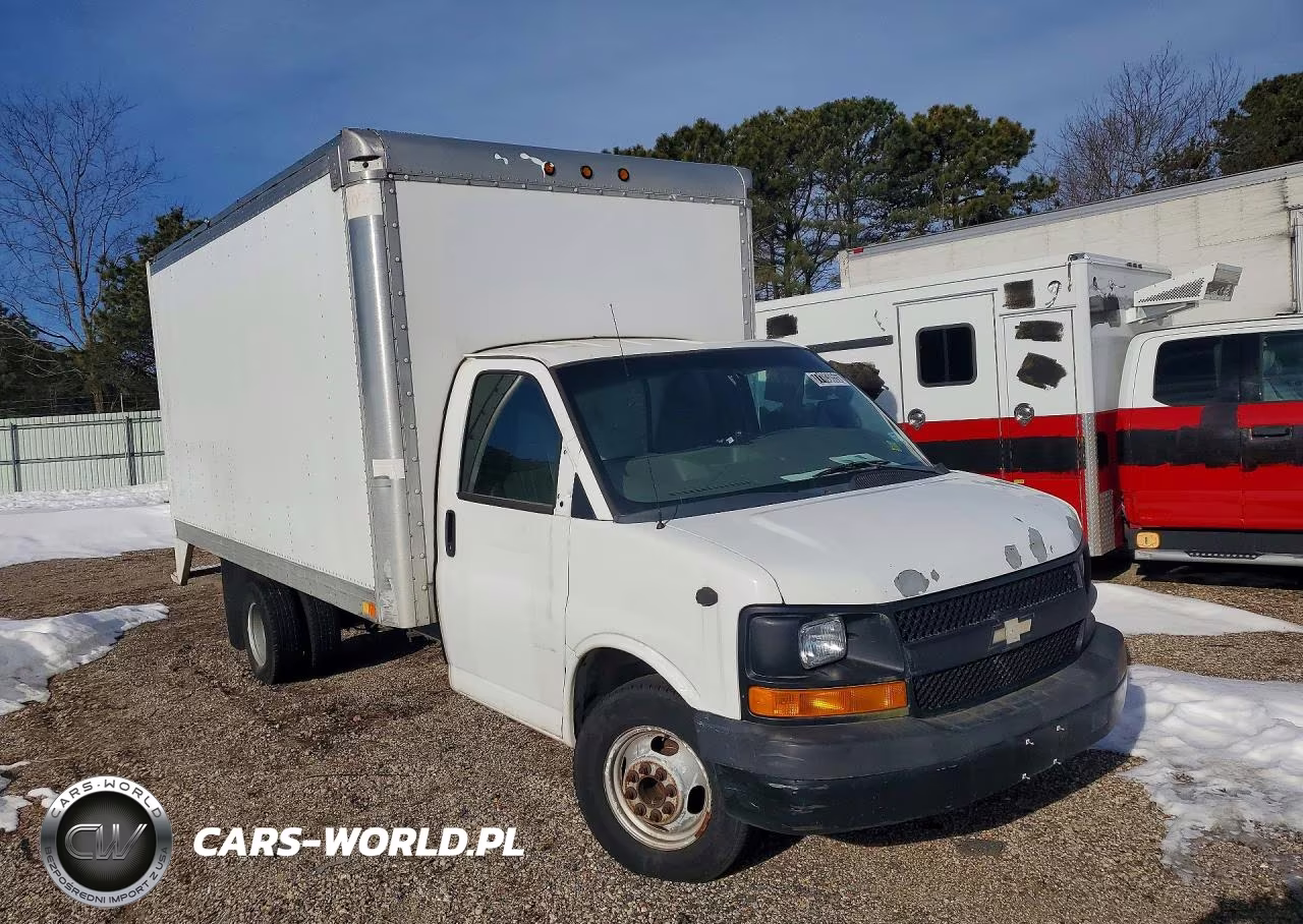 2012 Chevrolet Express Box Truck VIN:1GB0G3CG9C1100798 - 4