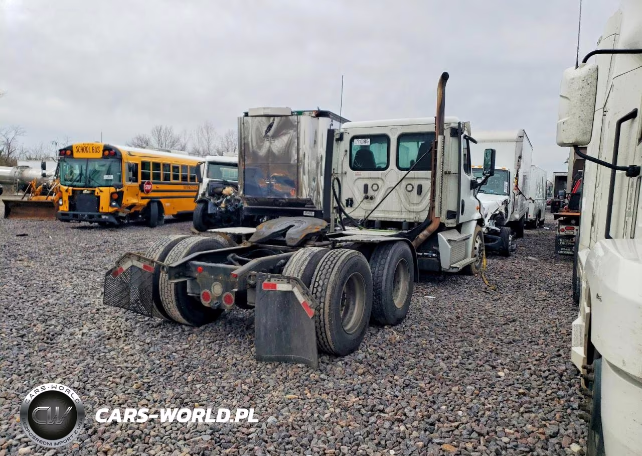 2020 Freightliner Cascadia 113 Semi Truck VIN:3AKJGBDV6LSLJ8531 - 4