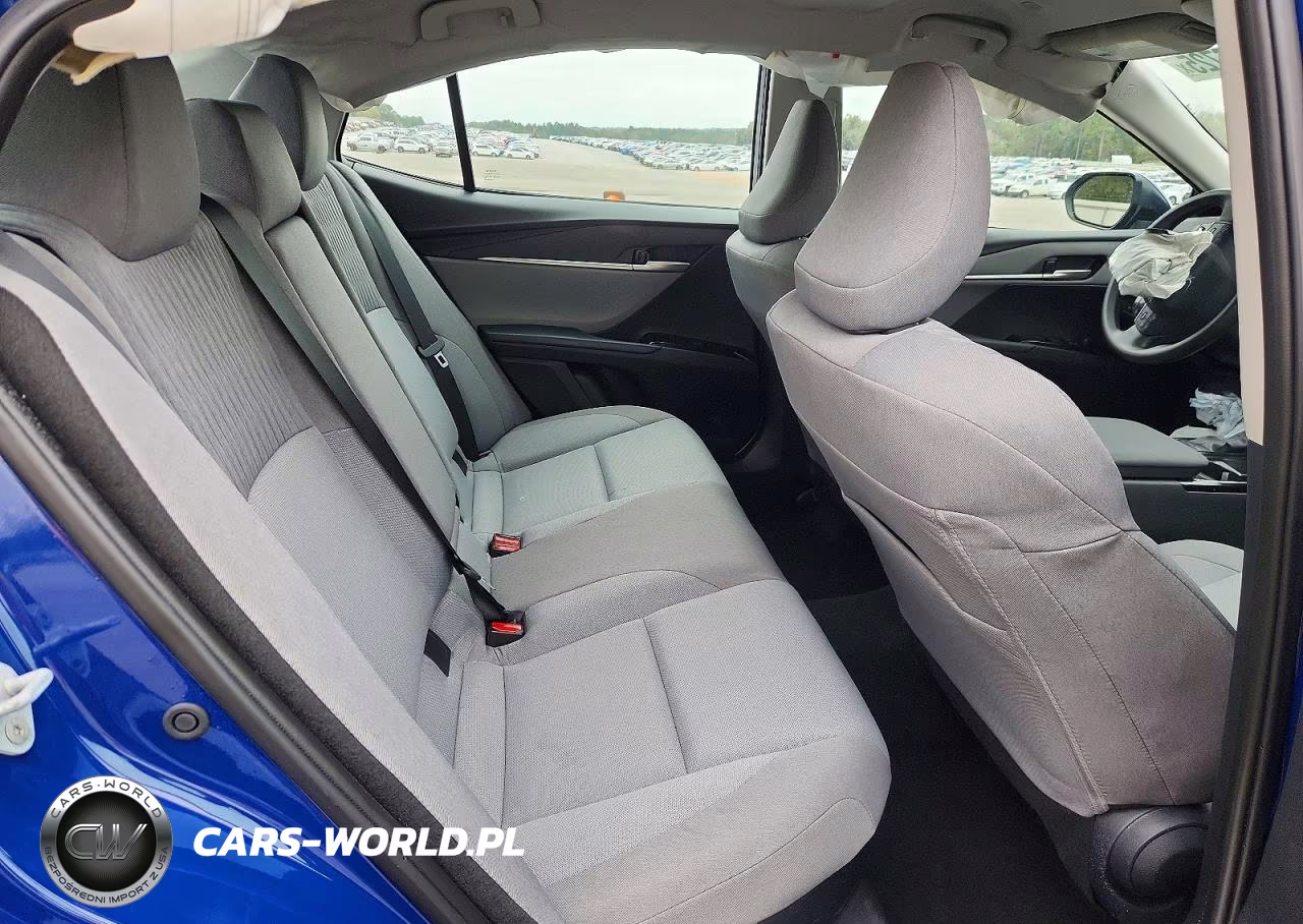 2025 Toyota Camry Le VIN:4T1DAACK6SU040821 - 10