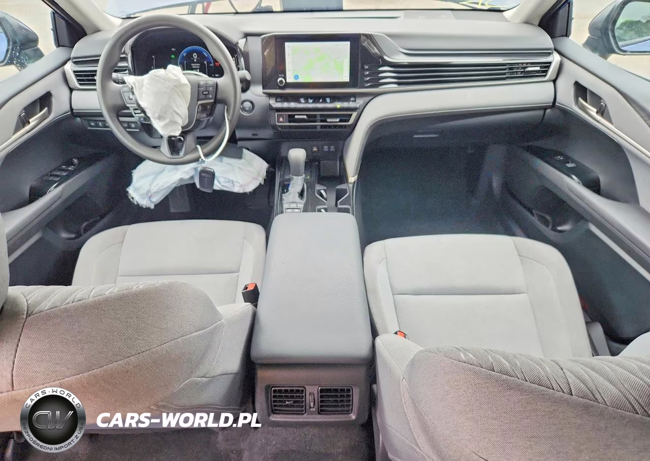 2025 Toyota Camry Le VIN:4T1DAACK6SU040821 - 8
