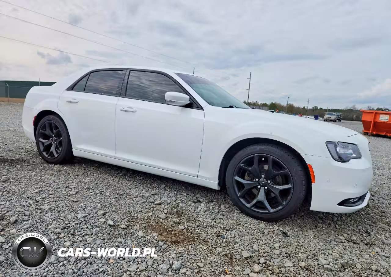 2021 Chrysler 300 S VIN:2C3CCABG9MH554311 - 4
