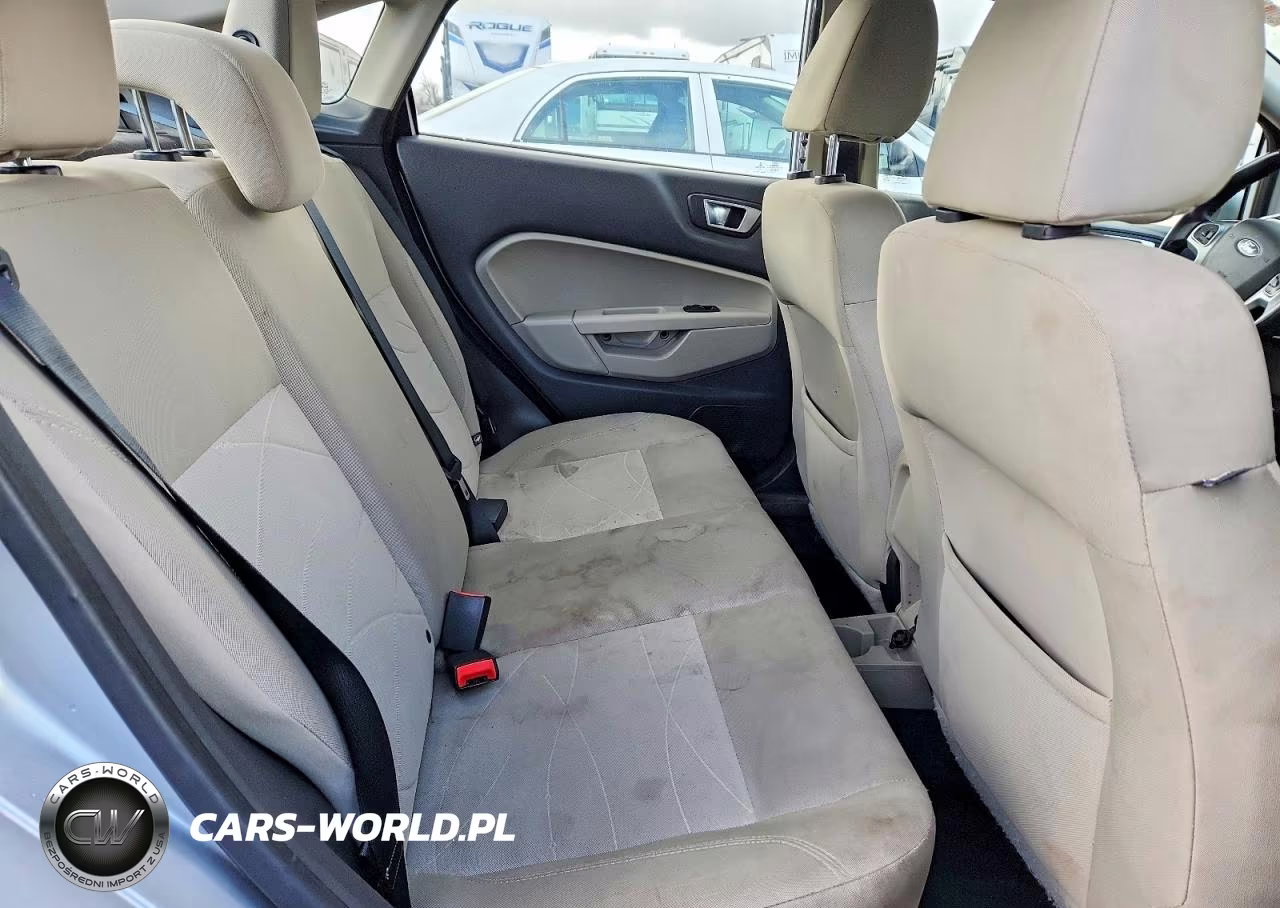 2015 Ford Fiesta Se VIN:3FADP4BJXFM136089 - 10