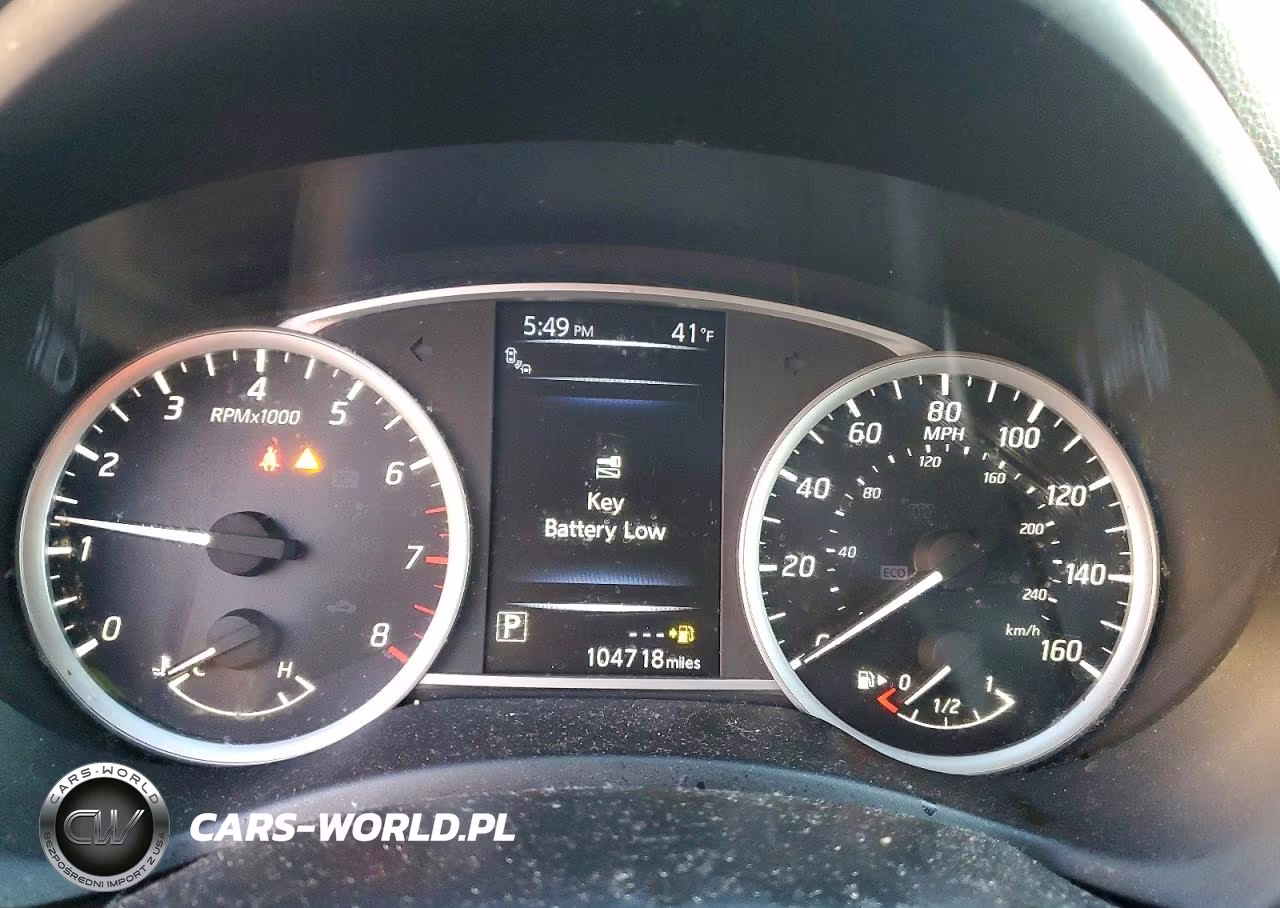 2017 Nissan Sentra Sr Turbo VIN:3N1CB7AP3HY325242 - 9