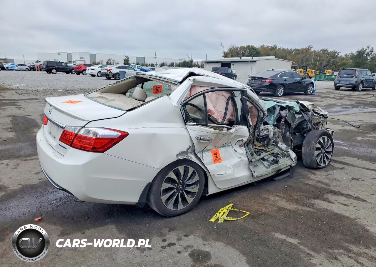 2015 Honda Accord Hybrid VIN:1HGCR6F31FA001749 - 3