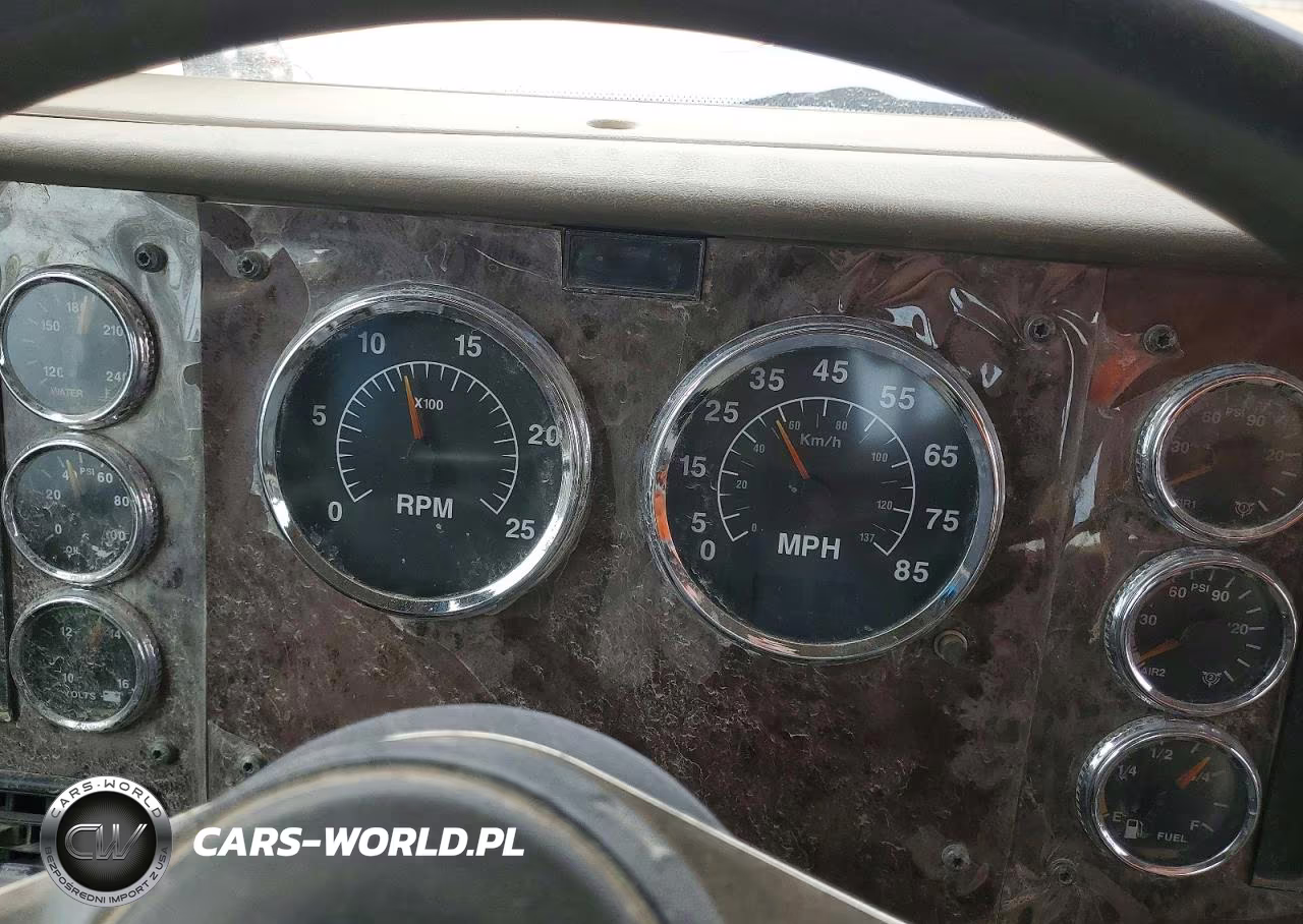 2006 International L9327 Semi Truck VIN:2HSCHSCR56C249141 - 8