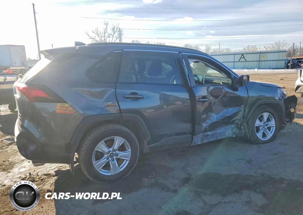 2019 Toyota Rav4 Xle VIN:2T3P1RFV6KW081913 - 3
