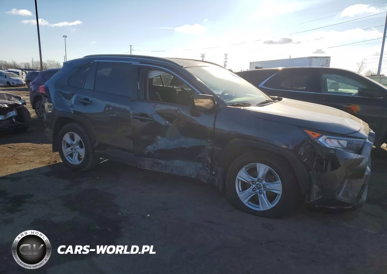 2019 Toyota Rav4 Xle VIN:2T3P1RFV6KW081913 - 4