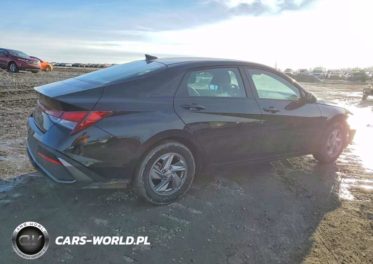 2024 Hyundai Elantra Se VIN:KMHLL4DG9RU825734 - 3
