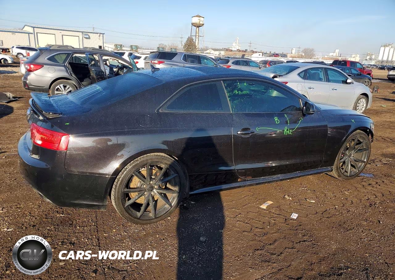 2015 Audi Rs5 VIN:WUAC6AFR8FA900562 - 3