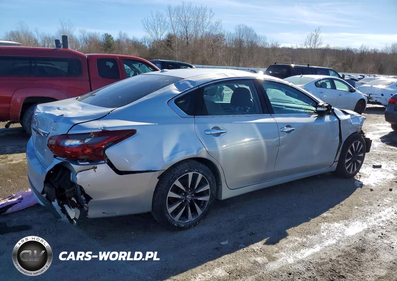 2018 Nissan Altima 2.5 VIN:1N4AL3AP7JC203160 - 3