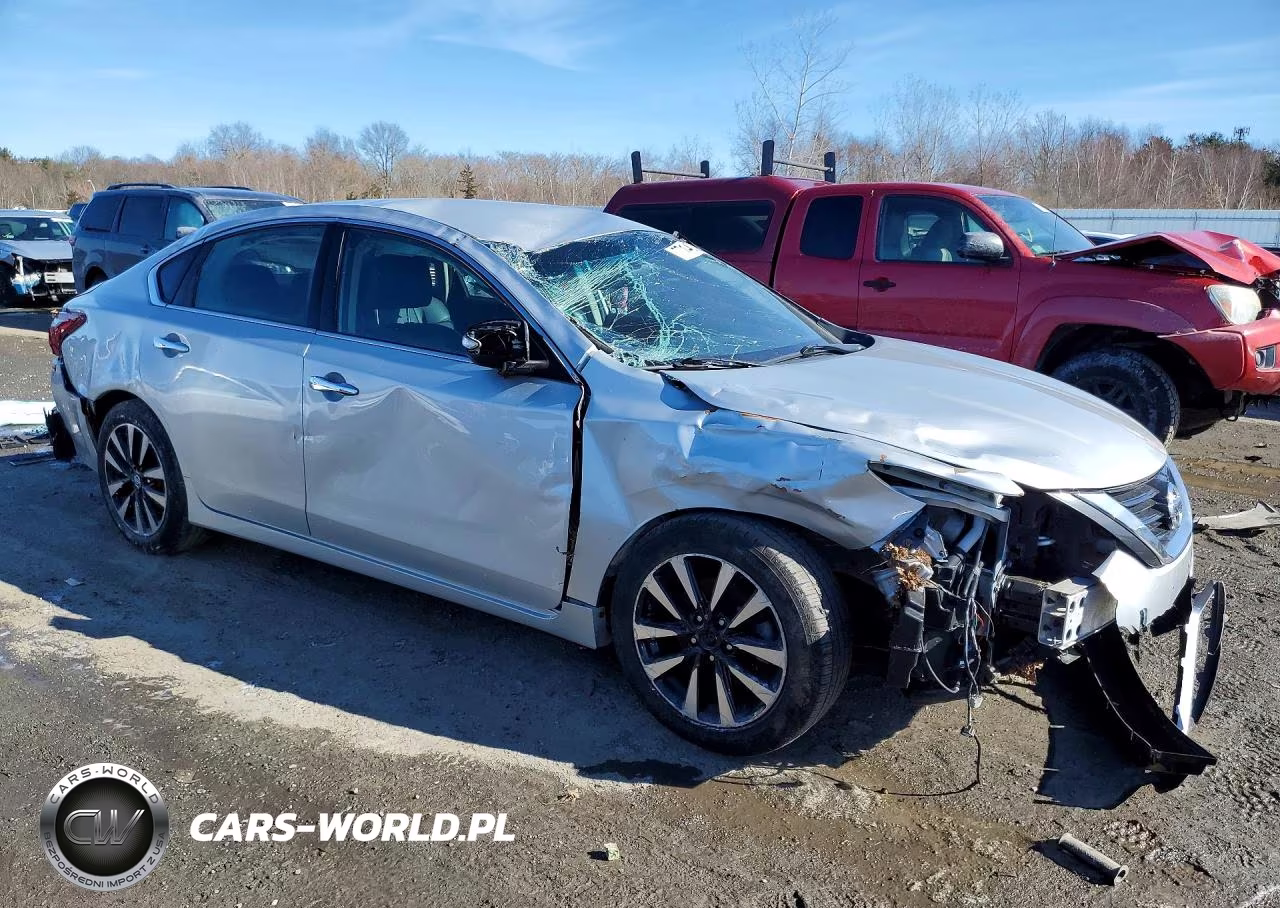 2018 Nissan Altima 2.5 VIN:1N4AL3AP7JC203160 - 4