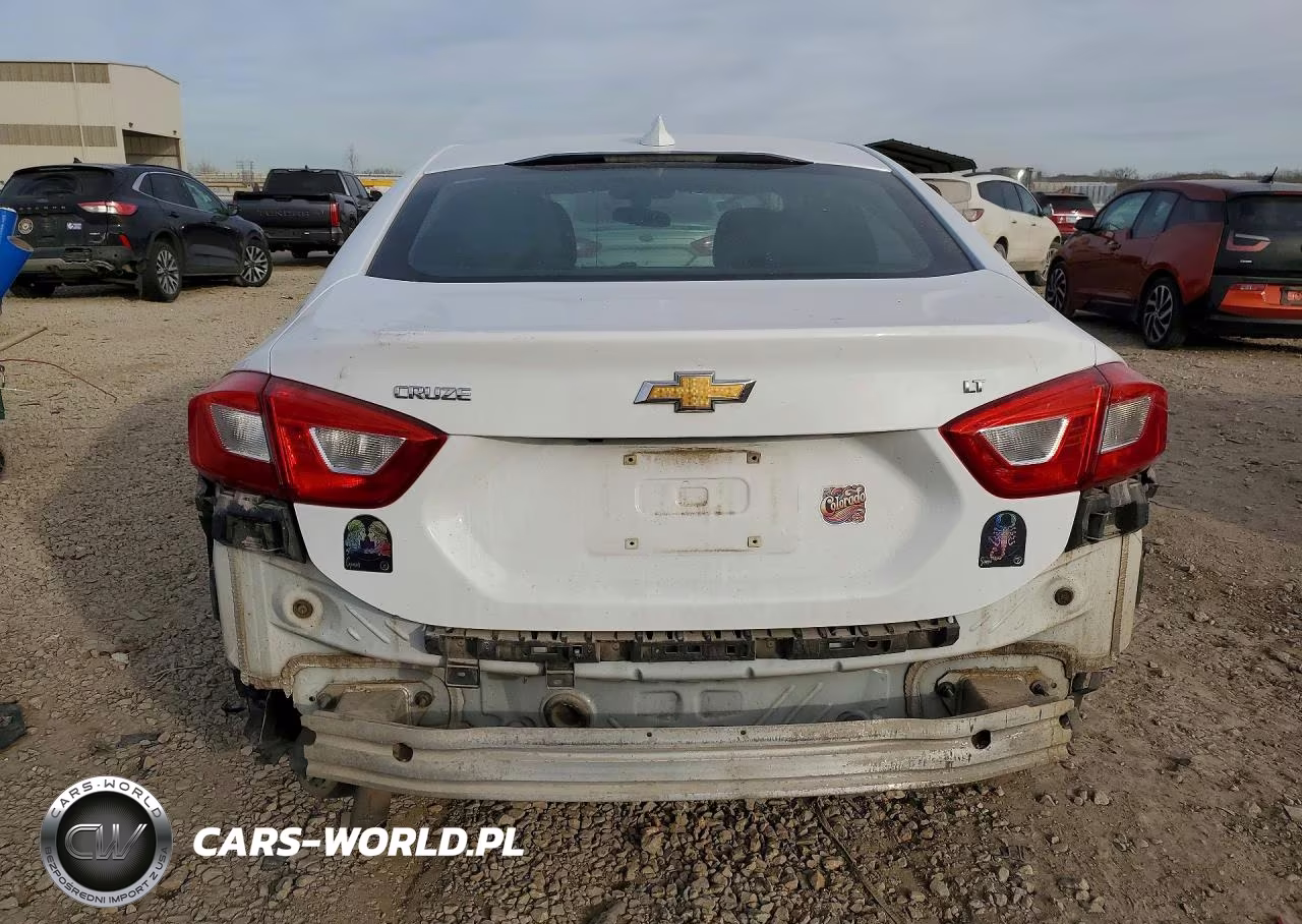2018 Chevrolet Cruze Lt VIN:1G1BE5SM8J7177145 - 6