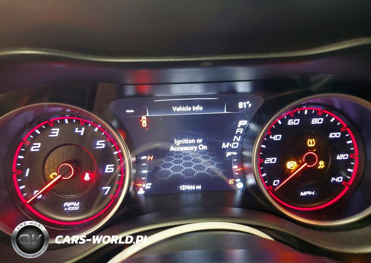 2019 Dodge Charger Sxt VIN:2C3CDXBG4KH644575 - 9