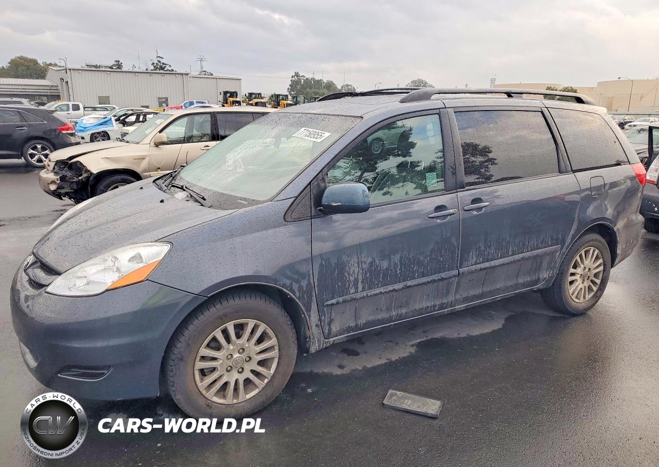 2010 Toyota Sienna Xle