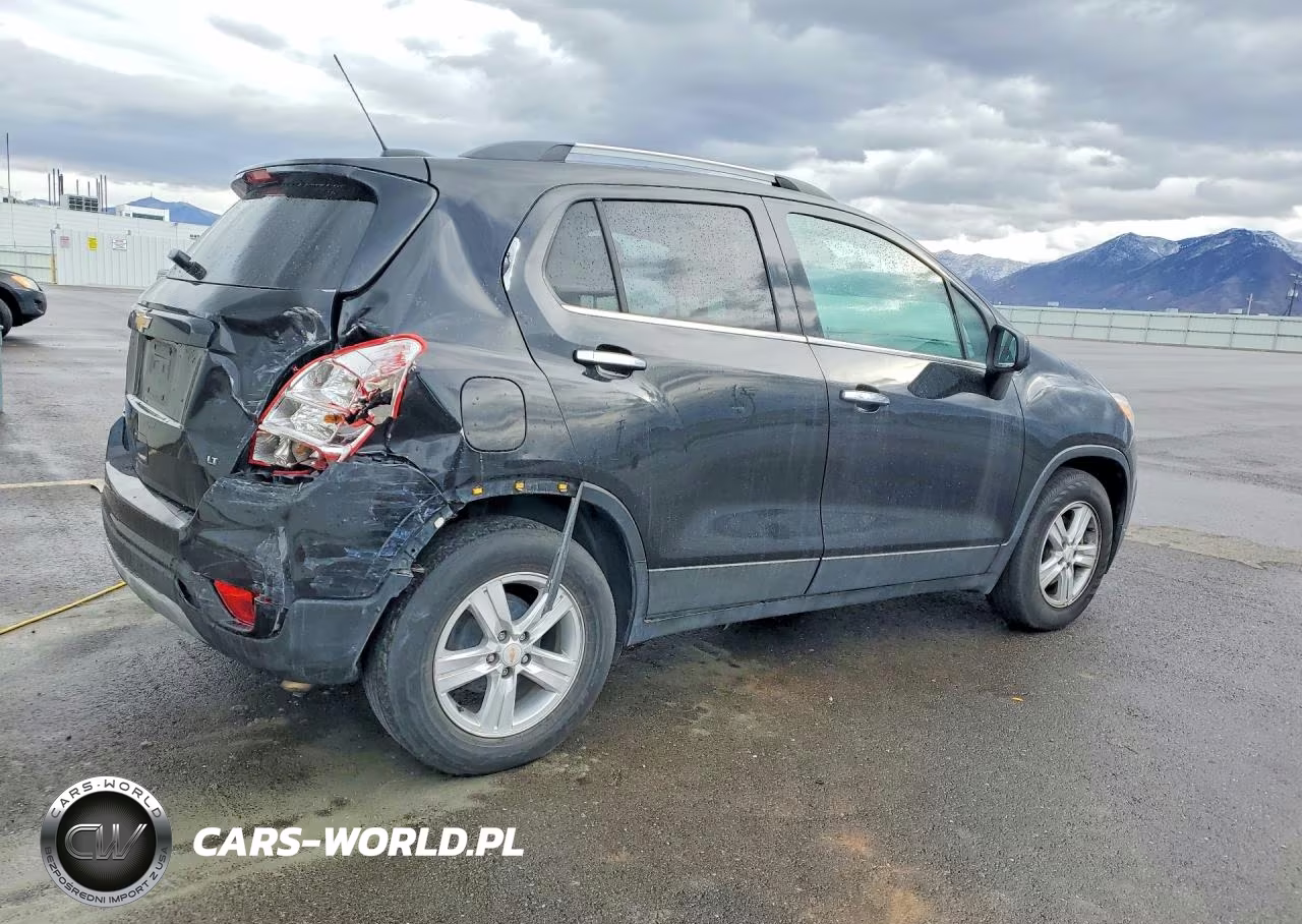 2020 Chevrolet Trax 1Lt VIN:KL7CJLSB4LB010076 - 3