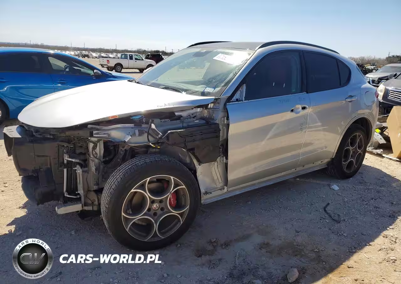 2020 Alfa Romeo Stelvio