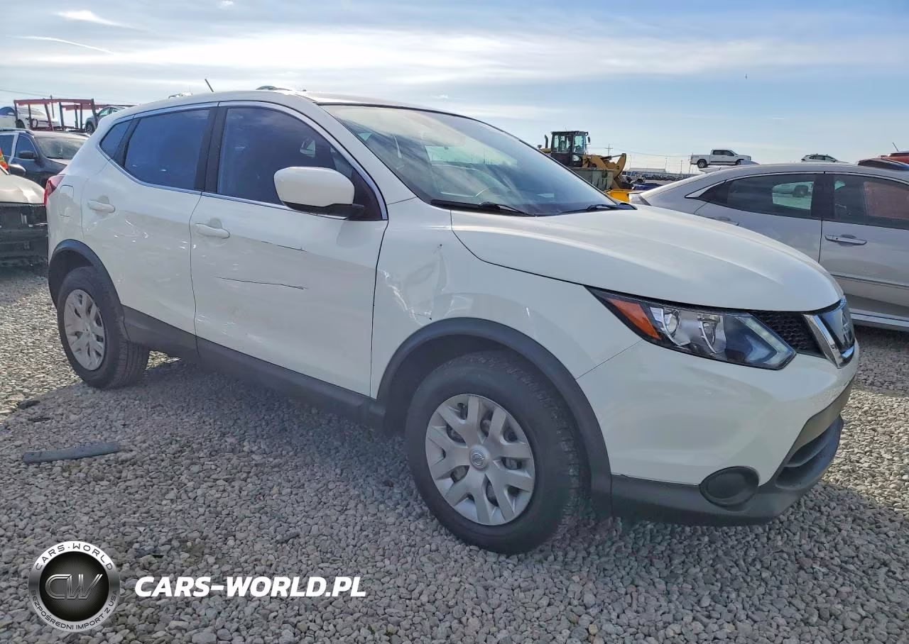 2018 Nissan Rogue Sport S VIN:JN1BJ1CPXJW150381 - 4