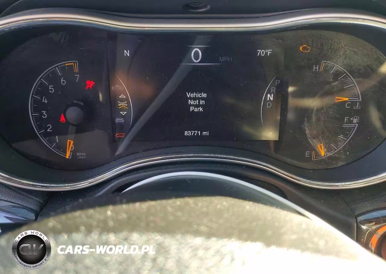 2016 Jeep Grand Cherokee Overland VIN:1C4RJECG9GC473401 - 9
