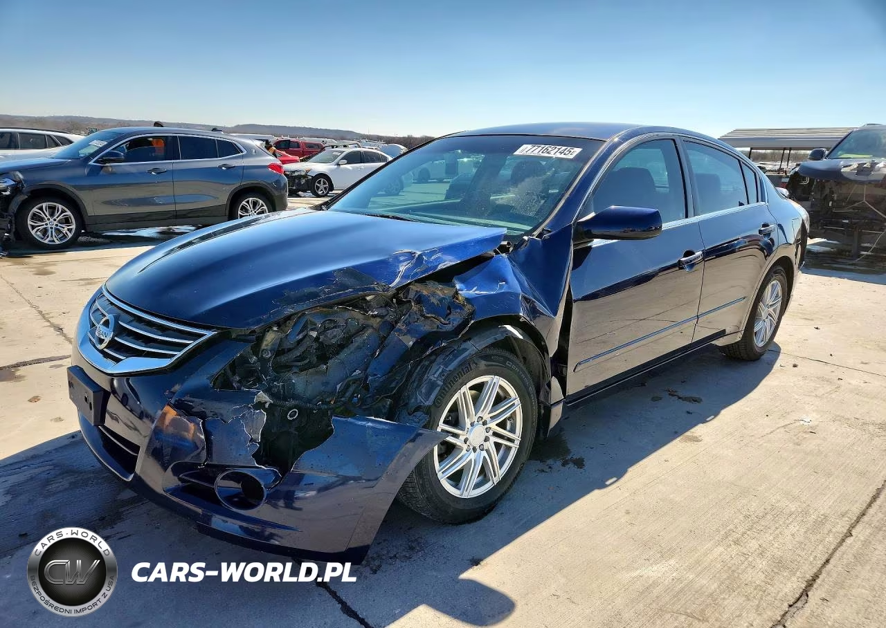 2011 Nissan Altima Base