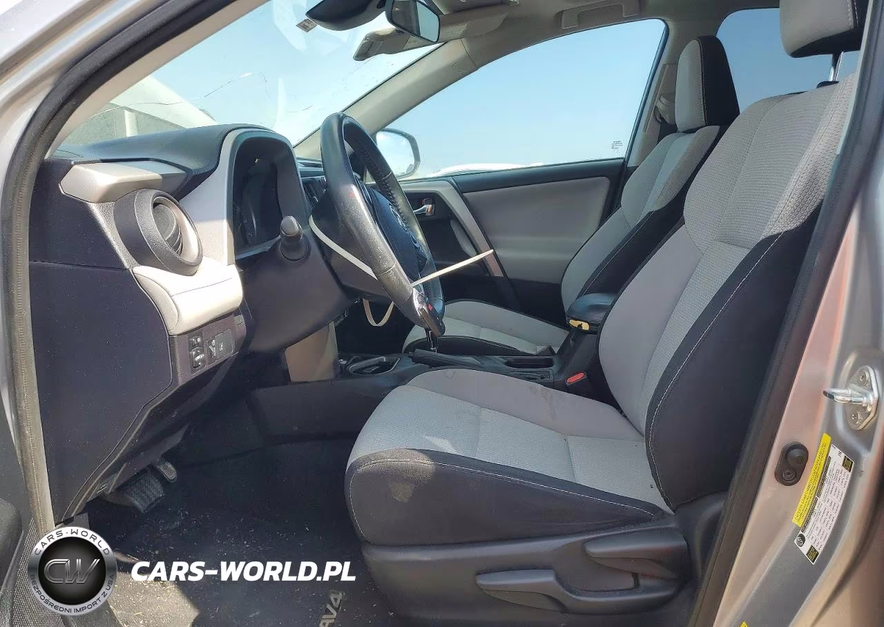 2017 Toyota Rav4 Xle VIN:2T3WFREV9HW384045 - 7