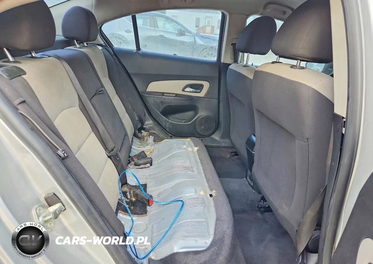 2012 Chevrolet Cruze Ls VIN:1G1PD5SH8C7373827 - 10