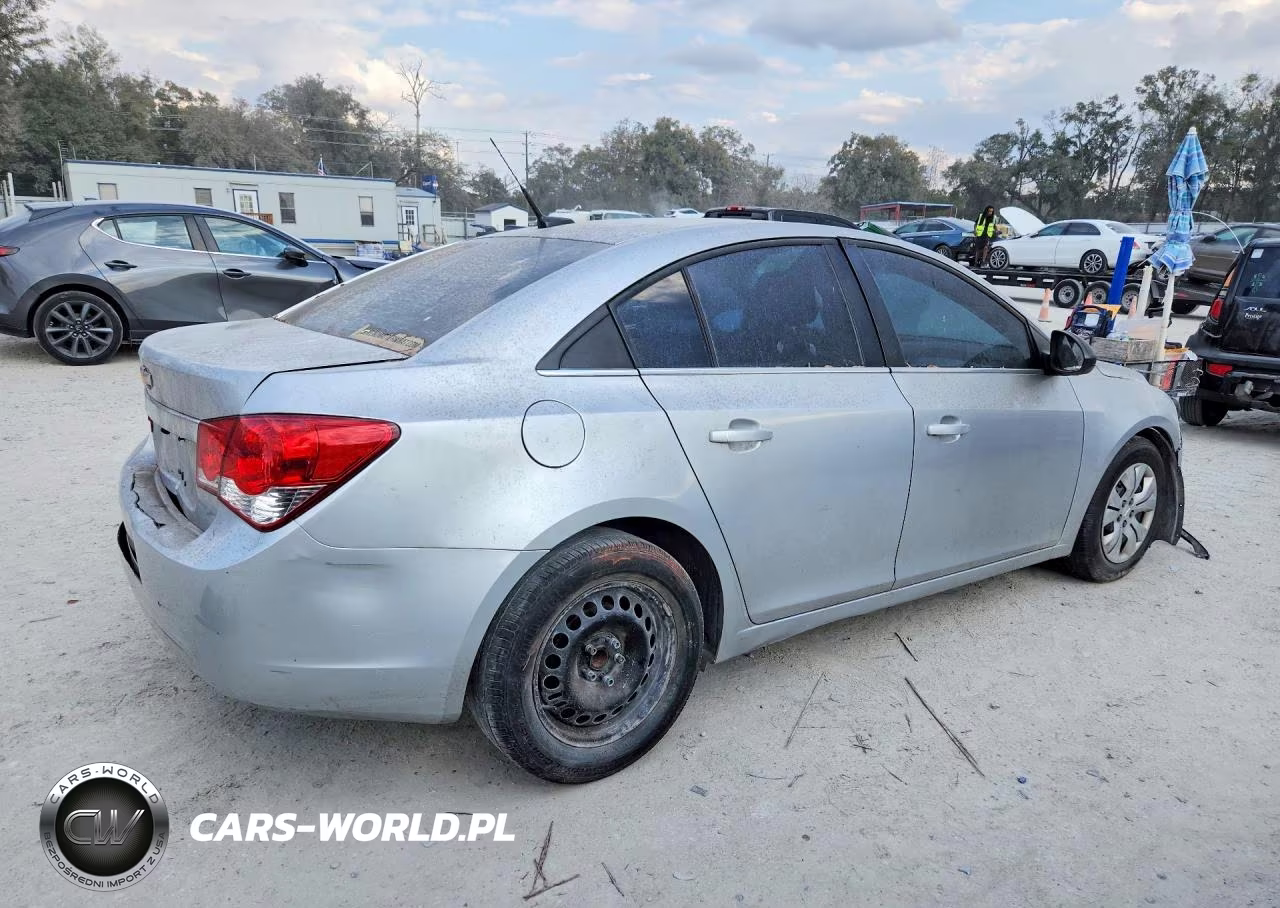 2012 Chevrolet Cruze Ls VIN:1G1PD5SH8C7373827 - 3
