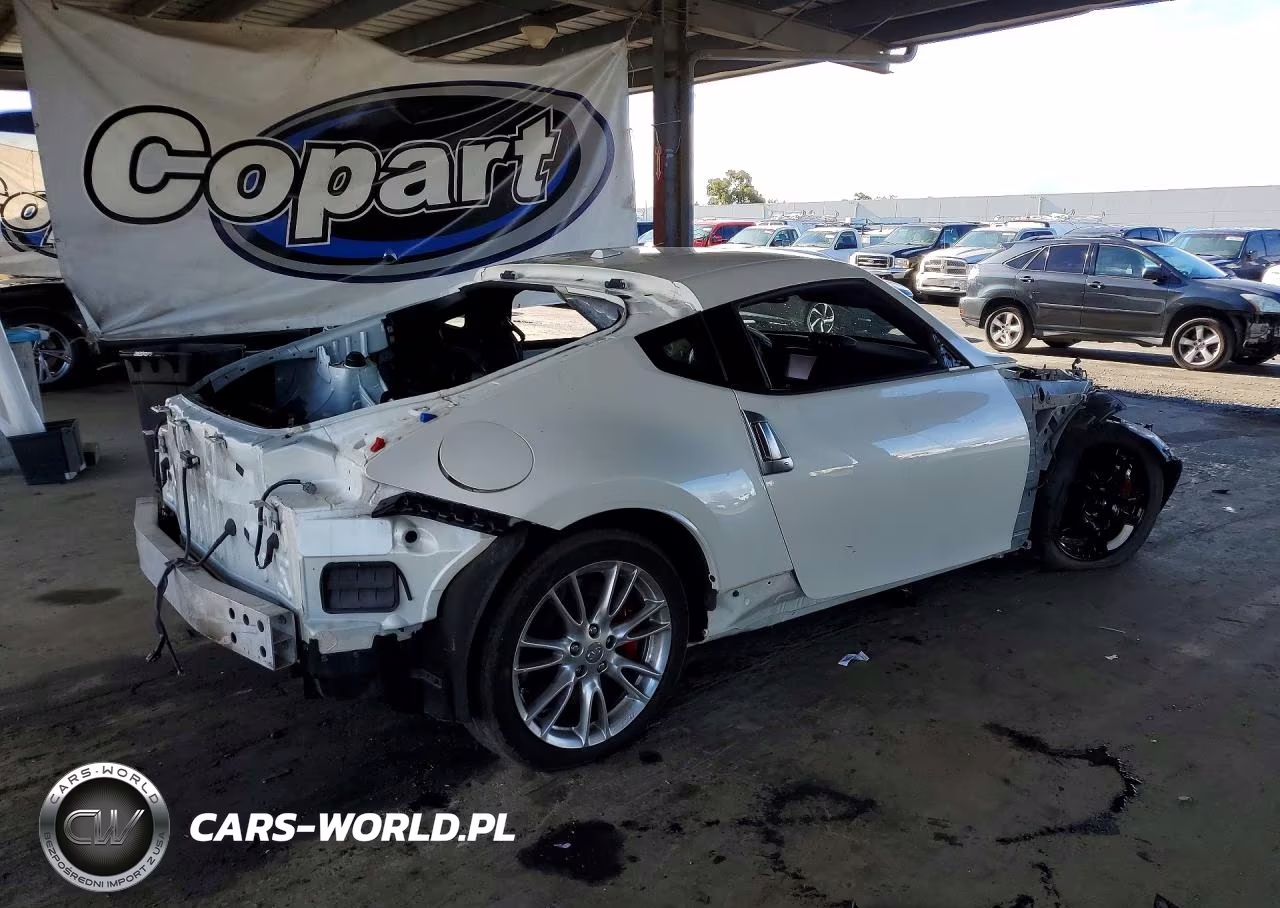 2015 Nissan 370Z Base VIN:JN1AZ4EH4FM442428 - 3