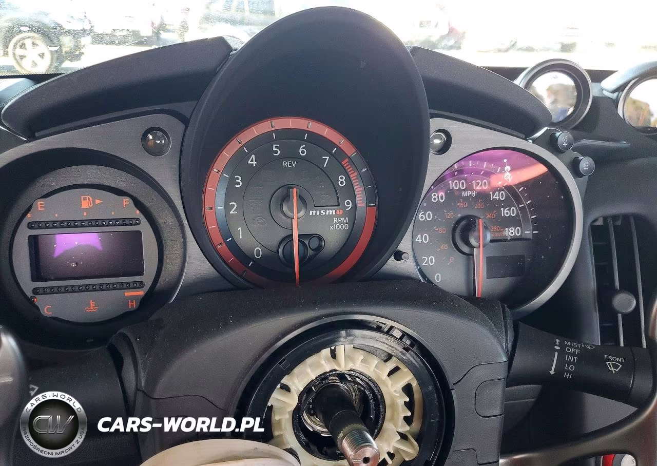 2015 Nissan 370Z Base VIN:JN1AZ4EH4FM442428 - 9