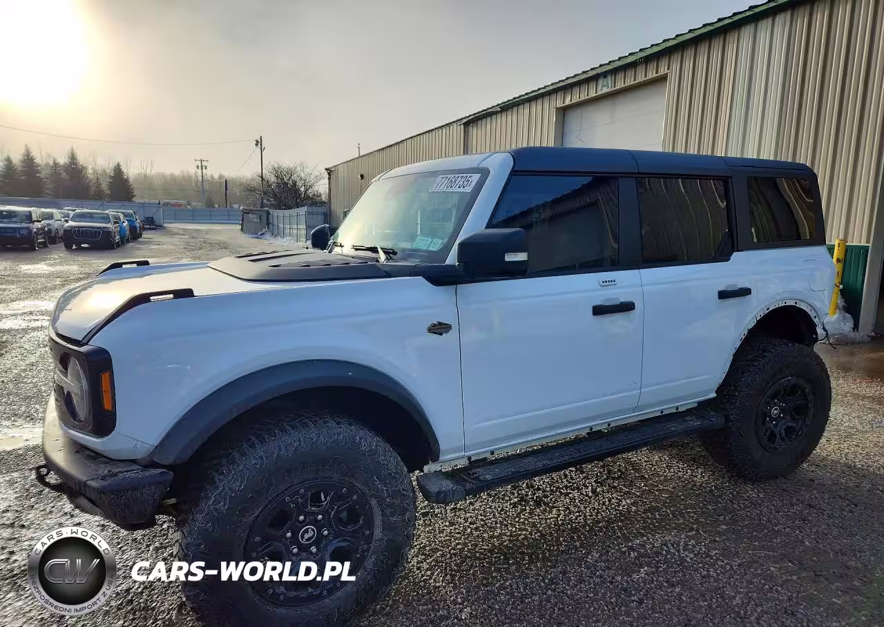 2023 Ford Bronco Base