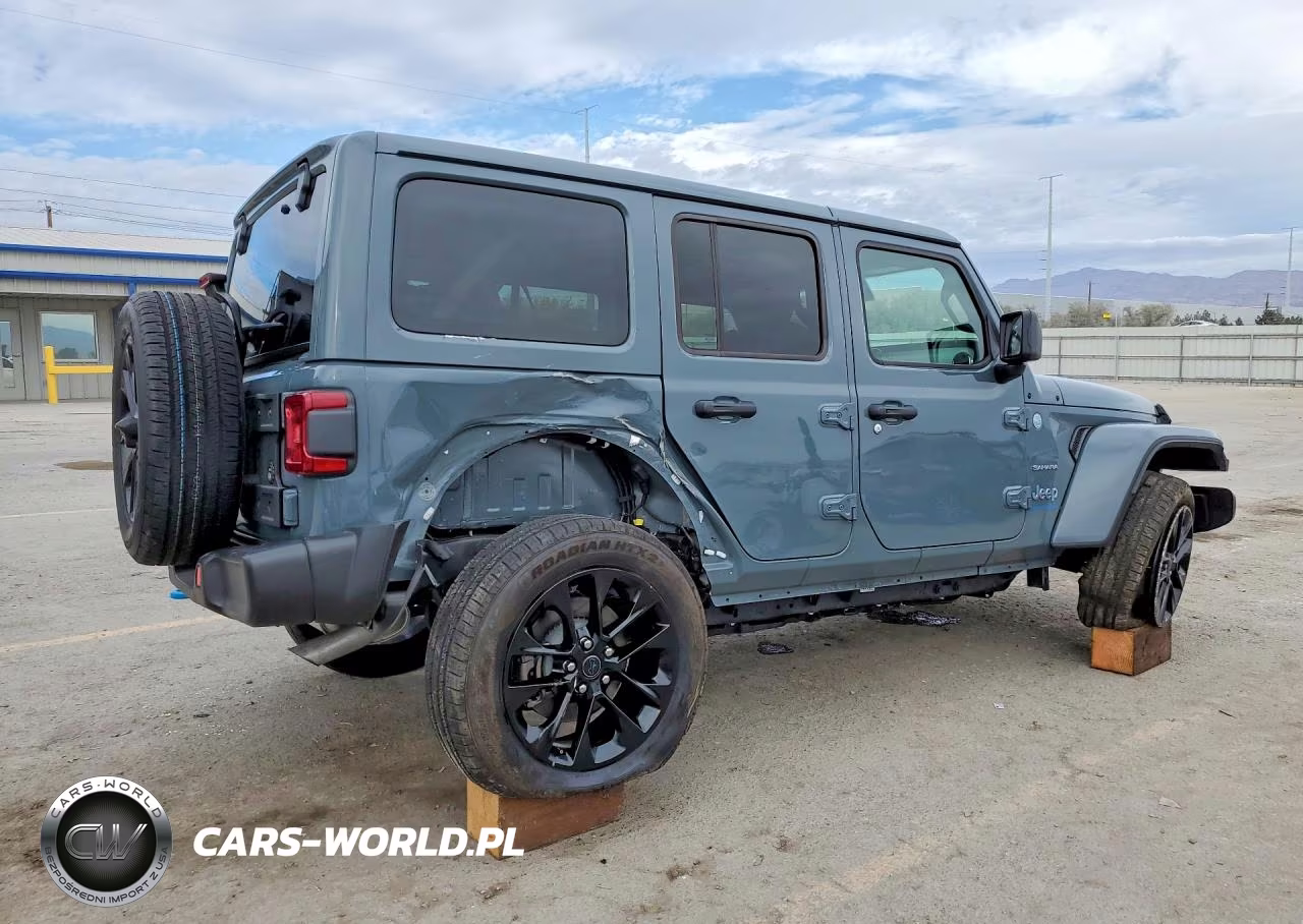 2024 Jeep Wrangler Sahara 4Xe VIN:1C4RJXP63RW297511 - 3