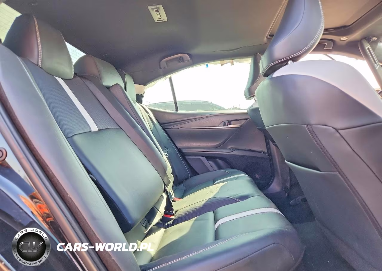 2025 Toyota Camry Xse VIN:4T1DAACK1SU151342 - 10