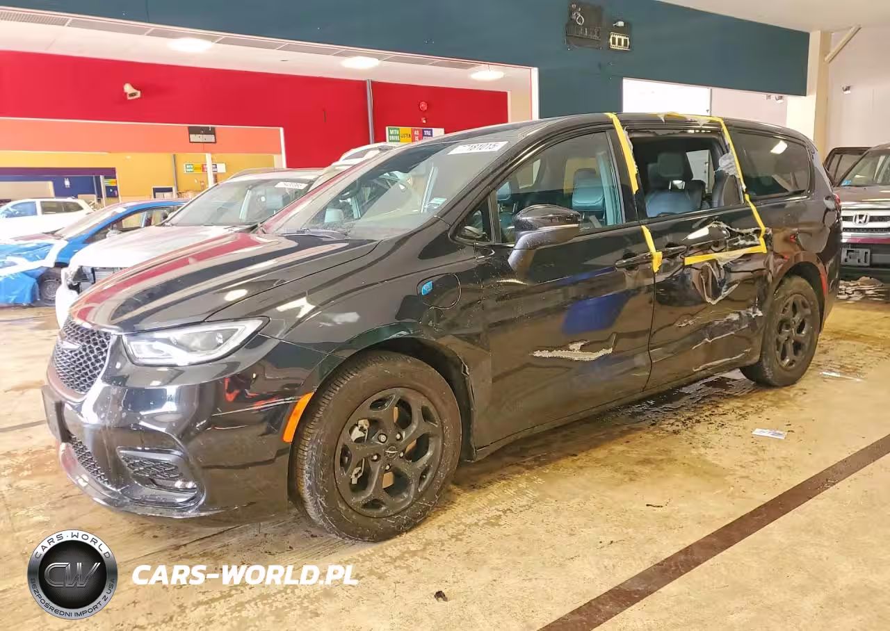 2023 Chrysler Pacifica Hybrid Touring L