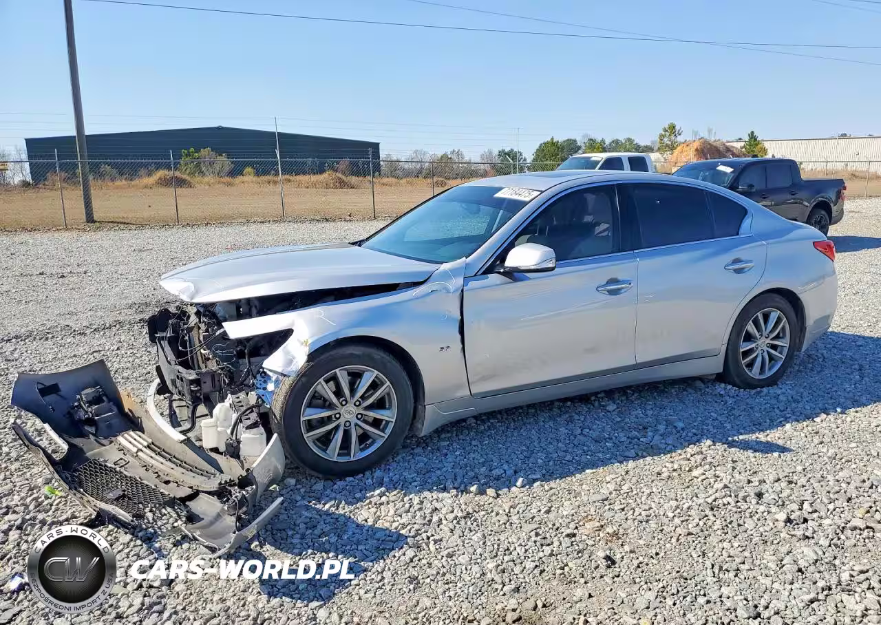 2015 Infiniti Q50 Base