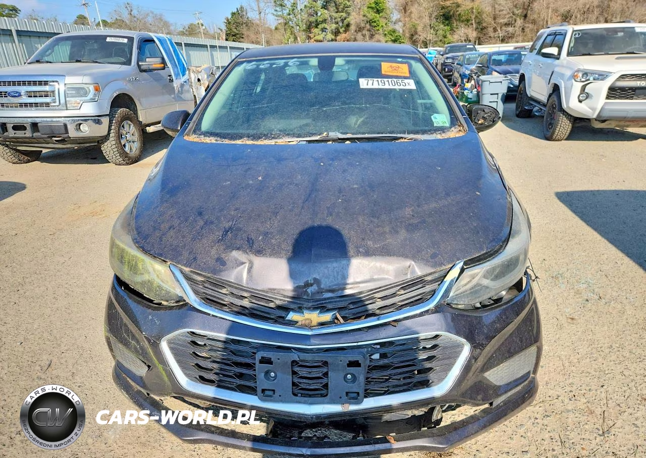 2017 Chevrolet Cruze Lt VIN:1G1BE5SM1H7126452 - 5