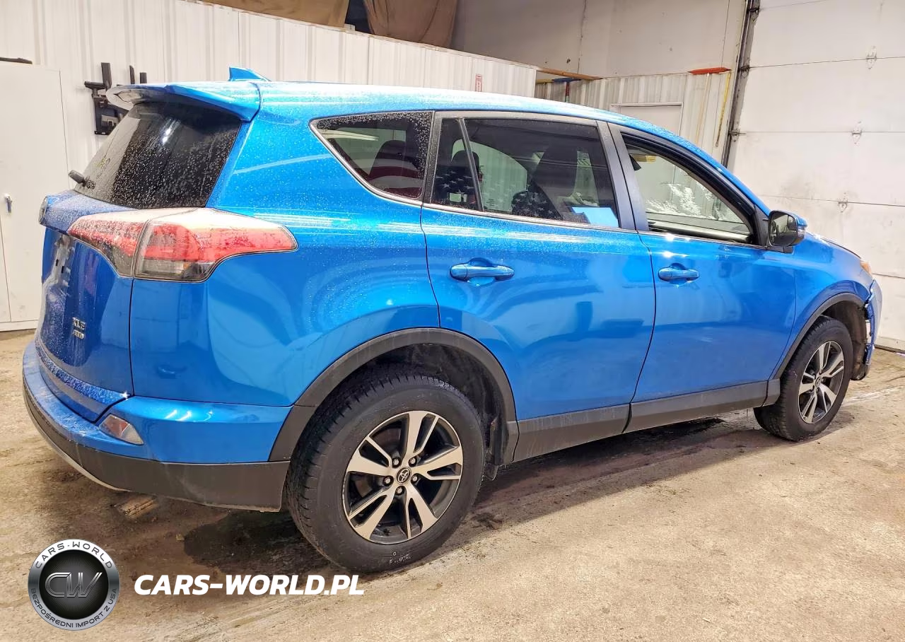 2018 Toyota Rav4 Xle VIN:2T3RFREV0JW774390 - 3