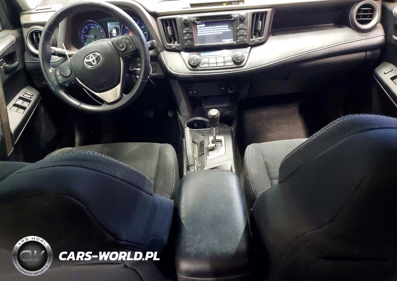 2018 Toyota Rav4 Xle VIN:2T3RFREV0JW774390 - 8