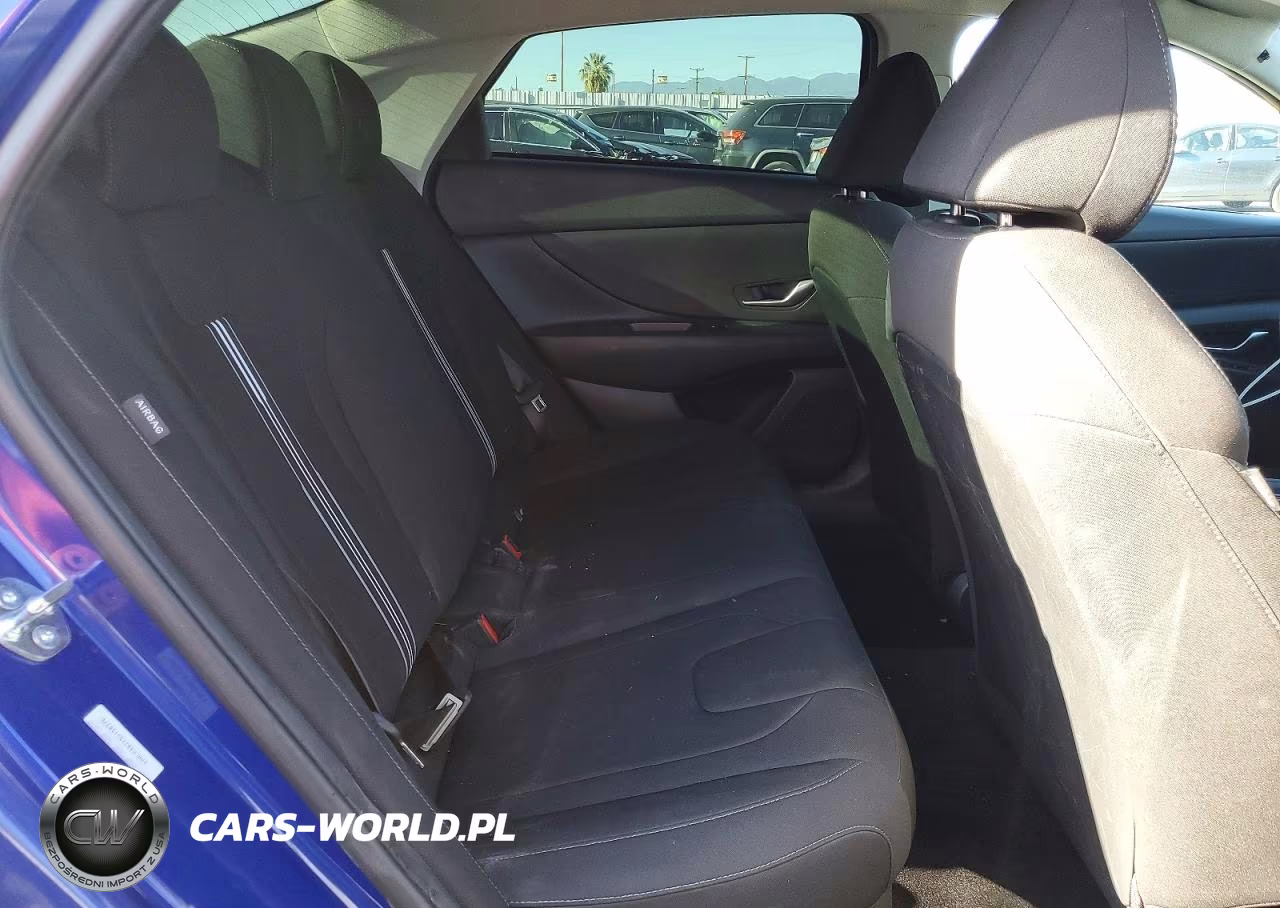 2025 Hyundai Elantra Blue VIN:KMHLM4DJXSU150376 - 10