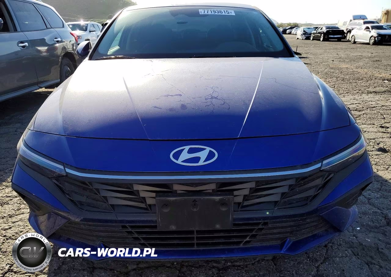2025 Hyundai Elantra Blue VIN:KMHLM4DJXSU150376 - 5