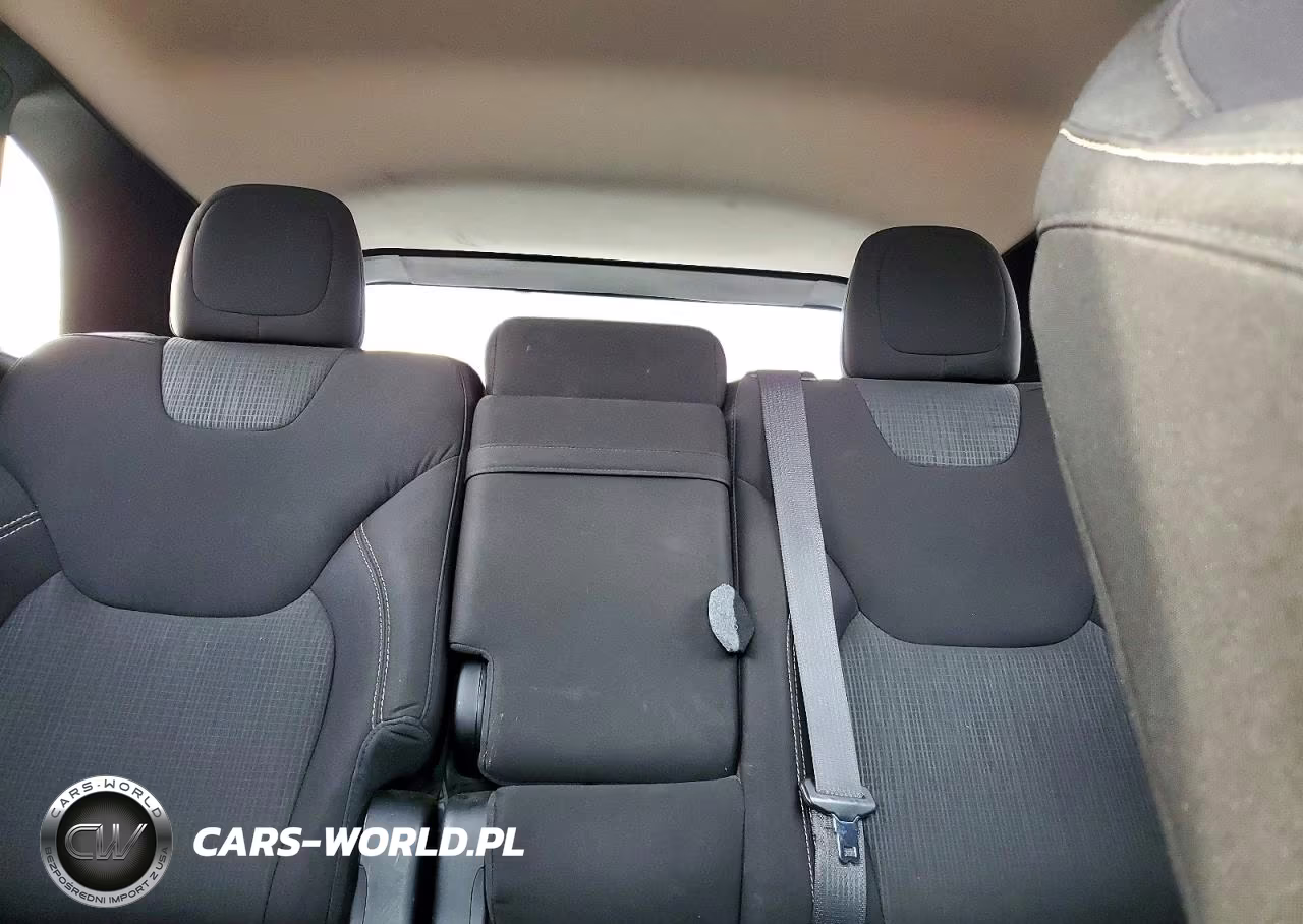2015 Jeep Cherokee Latitude VIN:1C4PJLCB7FW643137 - 10