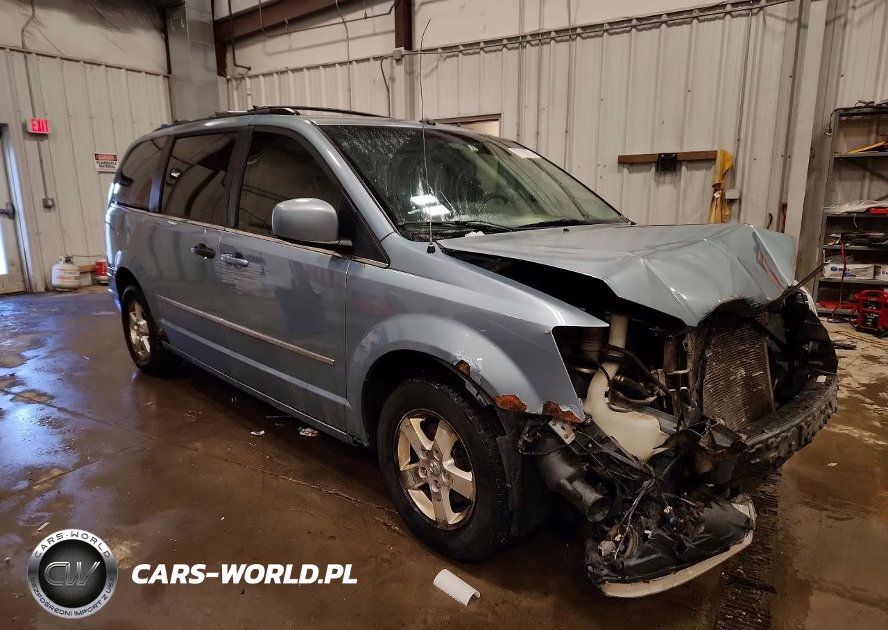 2009 Chrysler Town & Country Touring VIN:2A8HR54159R596730 - 4
