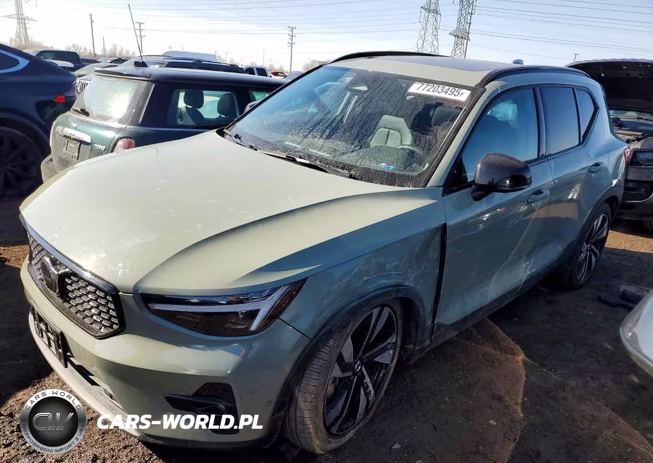 2025 Volvo Xc40 Plus