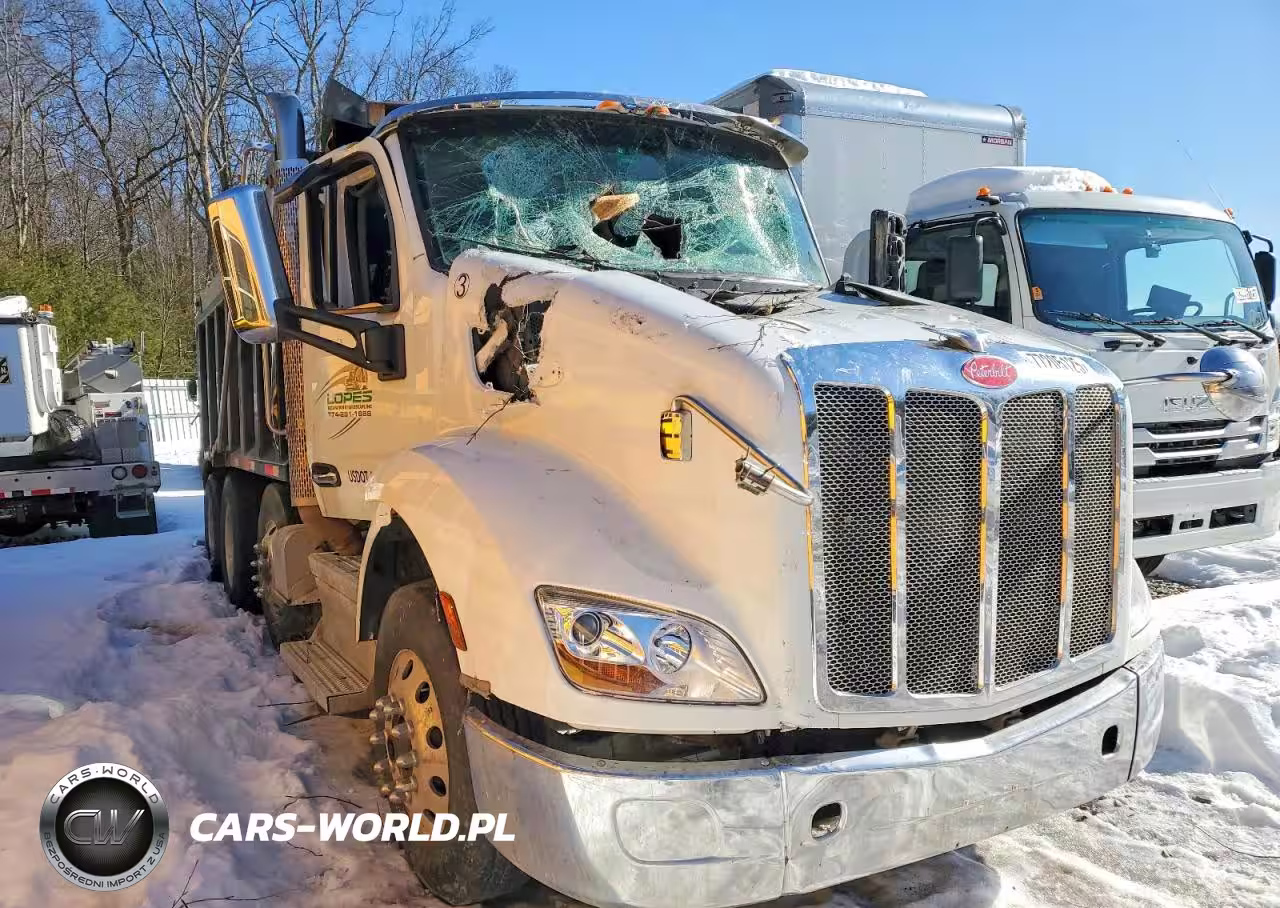 2018 Peterbilt 579 Dump Truck