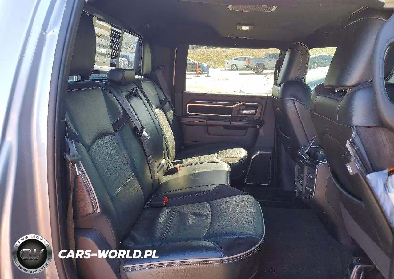 2022 Ram 2500 Laramie VIN:3C6UR5FL0NG372552 - 10