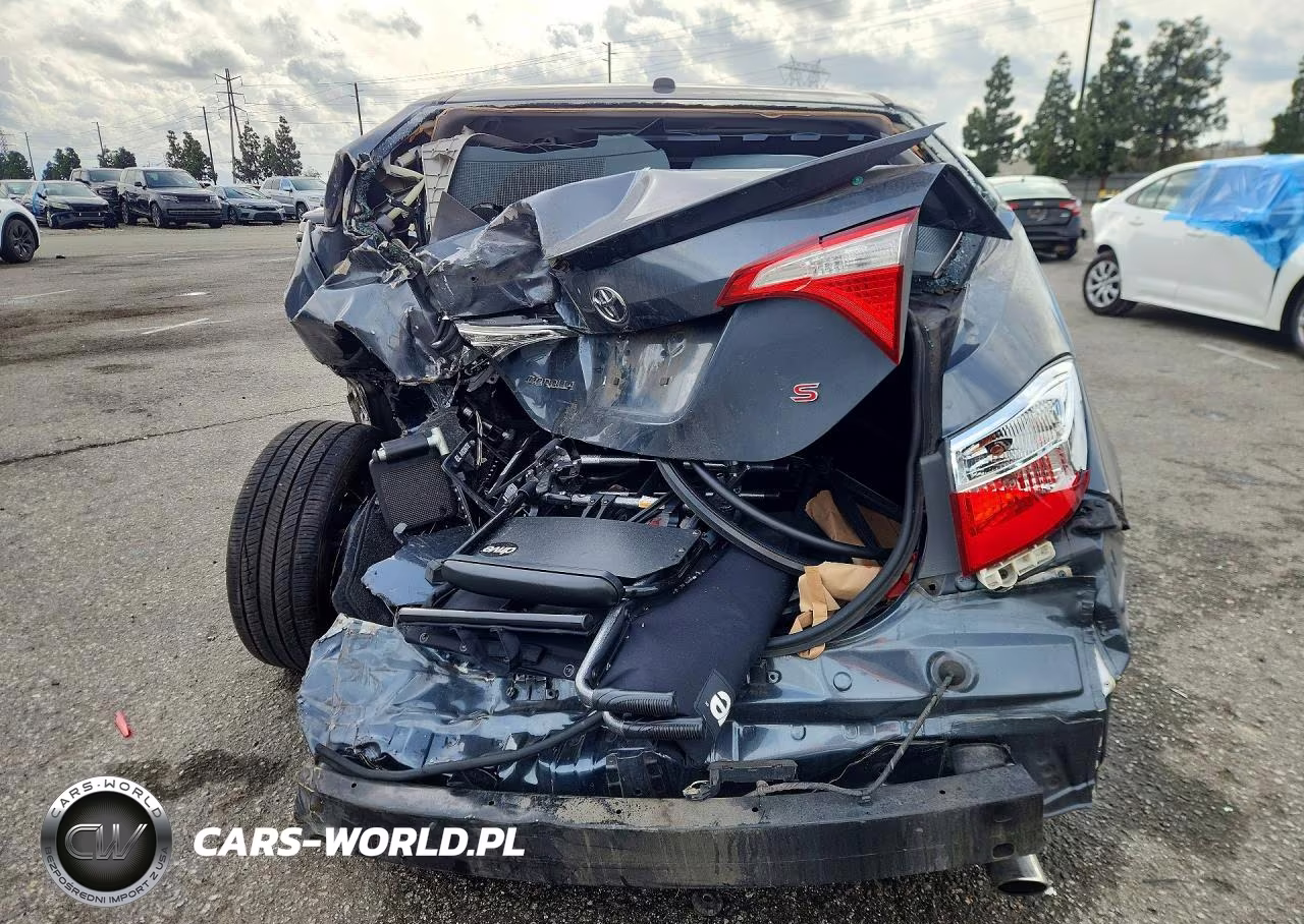 2015 Toyota Corolla L VIN:5YFBURHE1FP191704 - 6